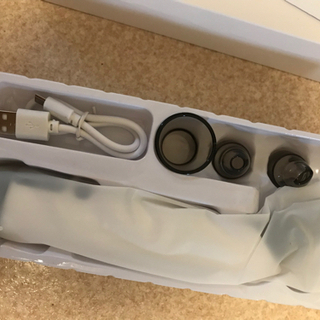 【新品未使用】毛穴吸引器 毛穴ケア 美顔器 ニキビ吸引 毛穴クリーン 角栓除去 黒ずみ 毛穴汚れ イチゴ鼻吸引温熱ケア 美肌 フェイスケア 毛穴吸引機(hty)の画像