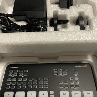 【美品】BlackmagicDesign ATEMmini＋コンデンサーマイクの画像