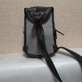 厚木方面🆗本革製 背面斜め掛けポーチ￥19000の品の画像