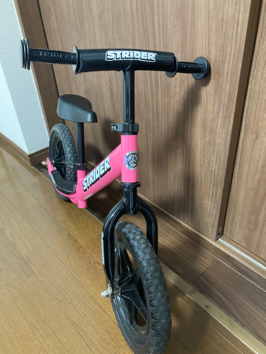 ストライダー　スポーツモデル　ピンク