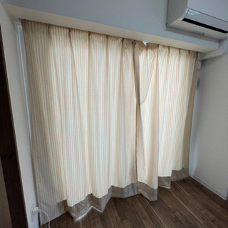 さしあげます　カーテン2組　レースカーテン1組の画像