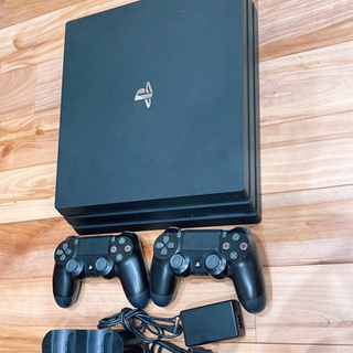 すぐに遊べる！ PS4PRO コントローラー２個 充電スタンド