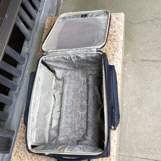 スーツケースの画像