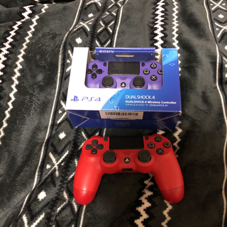 【ソフト付き】PS4 500GB  コントローラー2個　DL版ソフト多数付きの画像