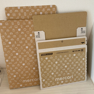 メルカリ便の箱