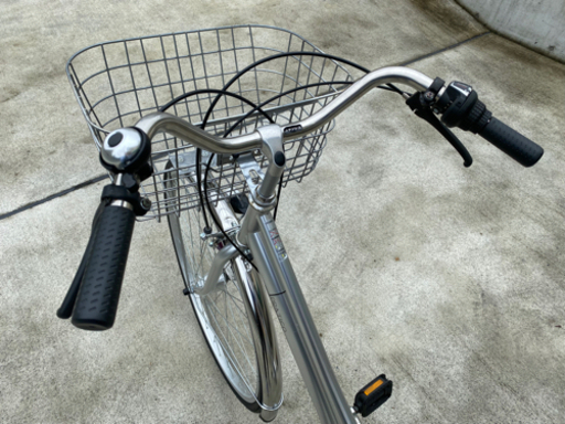 DCMパンクしにくい自転車 5月購入 6段変速 27インチ 自転車 中古