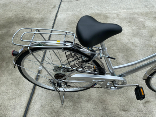 DCMパンクしにくい自転車 5月購入 6段変速 27インチ 自転車 中古