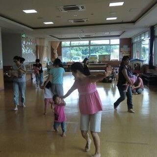 【無料体験レッスン受付中】お子様の心と体の成長に・親子で楽しむ1歳、2歳の親子リトミック♪の画像