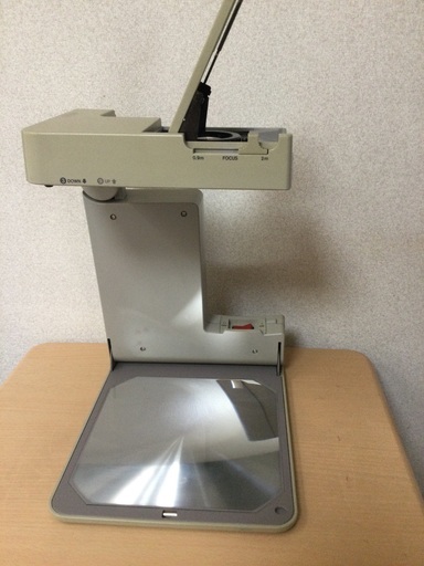 オーバーヘッドプロジェクターRicoh 313R. RORTABLE OHP (ひろ) 立川の