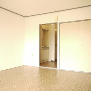 単身さん向け　洋室広々10帖のワンルーム　「コマヴィレッジ」　
