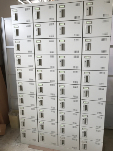 ロッカー　鍵付き　10段4列　シューズボックス