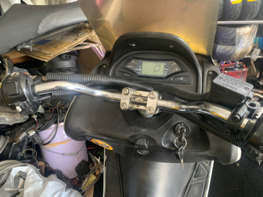 コマジェ　5CA　マジェスティー125FI 草加市