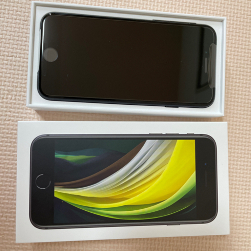 iPhone SE (2世代)64GB ブラック　SIMフリー