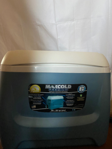 イグルー　クーラーボックス58L 車輪付
