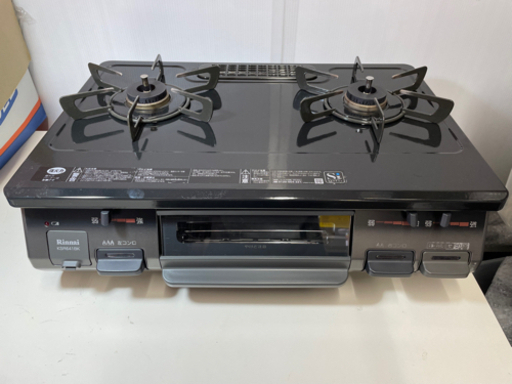 GM640【クリーニング済】都市ガス　ガスコンロ　2017年製　幅59.4㎝　KGM563DGR　黒　リサイクルショップ　ケイラック朝霞田島店　ケイラック　埼玉県　朝霞市　田島　和光市　志木市　新座市　富士見市　ふじみ野市　三芳町　戸田市　蕨市　さいたま市(岩槻以外)　川越市　所沢市　上尾市　東京都　板橋区　練馬区　清瀬市