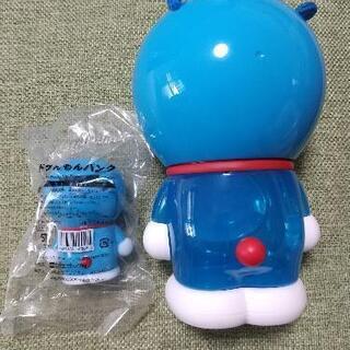 【取引中】ドラえもん 貯金箱 2個セットの画像
