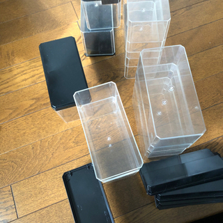 受け渡し者決定済み　フィギュアケース　12個