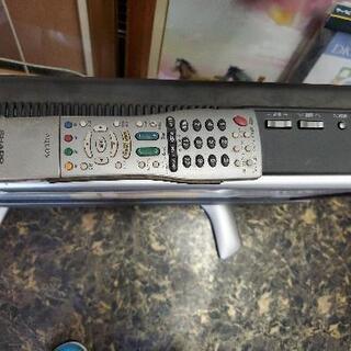 SHARP 32インチ 液晶テレビ LC-32AD5 2005年製の画像