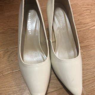 パンプス アイボリー 39サイズ (24〜24.5)LL
