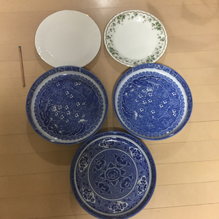 大皿5枚(直径26〜30cm)8月末で処分します