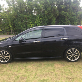 決まりました。ホンダ　ストリーム　RN6 RSｰZ ローダウン　三列シート　七人乗りの画像