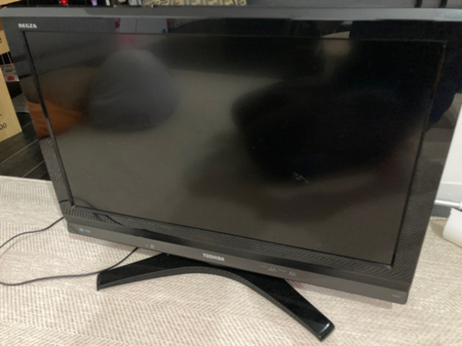 東芝　TOSHIBA REGZA 32インチ