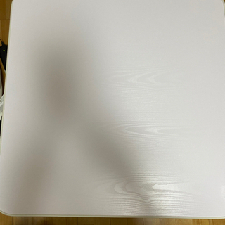 9月2日まで！　新品に近い！白いコタツとピンクのこたつ布団の画像
