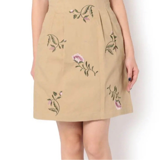 【新品✮】mysty woman 刺繍 スカートの画像