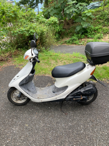 中古原付　　dio白色