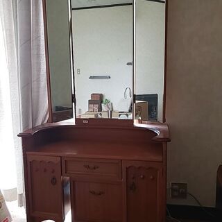 【お取引中】鏡面台ドレッサーお譲りします。