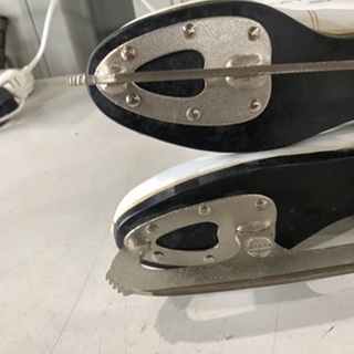 8月27日お値下げ！！　0823-015 Falcon フィギュアスケートシューズ　25.0cmの画像