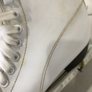 8月27日お値下げ！！　0823-015 Falcon フィギュアスケートシューズ　25.0cmの画像