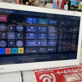 9/28 値下げ⭐️美品⭐️2019年製 Panasonic 15インチ 防水ポータブルテレビ UN-15TD9 プライベートビエラ VIERAの画像