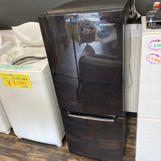 【中古品】　Hisense 2ドア冷凍冷蔵庫　HR-D15AB