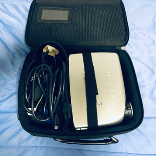 Toshiba TDP-P5 プロジェクター