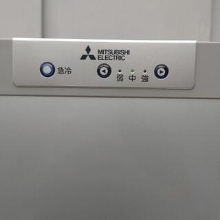 三菱ノンフロン冷凍庫 mf-u12b-s型 2017年製 121L 冷凍庫 三菱 1ドア 説明書付きの画像