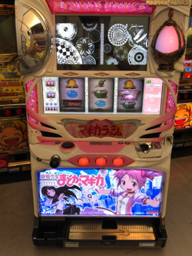 「商談中」パチスロ実機「SLOT魔法少女まどか☆マギカ」 不要機 家庭用電源 ドアキー/設定キー付き スロット　ID：126-010547-007