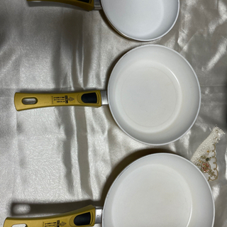 お譲り先様決まりました😊セラフィットフライパンの画像