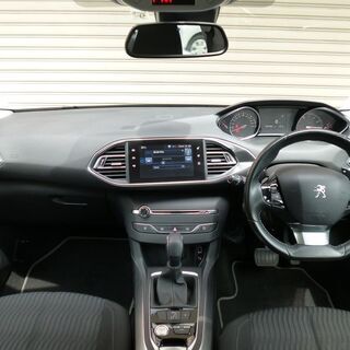 検査4年9月プジョー308 プレミアム 実走4.8万km/i-Cockpit/タッチスクリーン/バックカメラ/Bluetoothオーディオ/スマートキー/クルコン/ETCの画像
