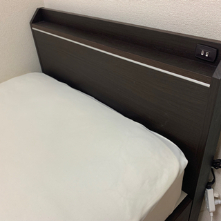 【決まりました】ニトリ　大小引き出し収納付きチェストベッドフレーム