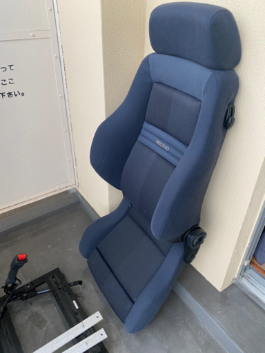 レカロ　セミバケットシート