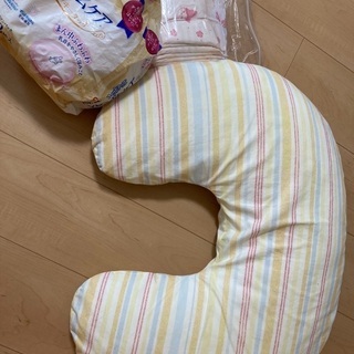 授乳クッション と母乳パッド セット