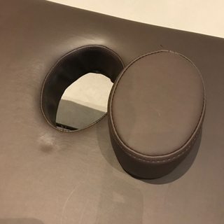 【☆値下げ☆】電動昇降リクライニングベッド　有孔　幅75㎝ブラウンの画像