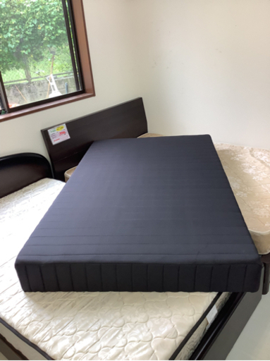 【リサイクルサービス八光　田上店　配達・設置OK】ブラック　セミダブル脚付きマットレスベッド