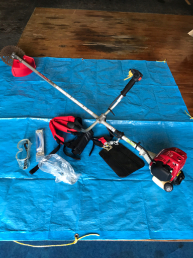 ホンダ4スト草刈機　umk425 ナイロンカッター付属