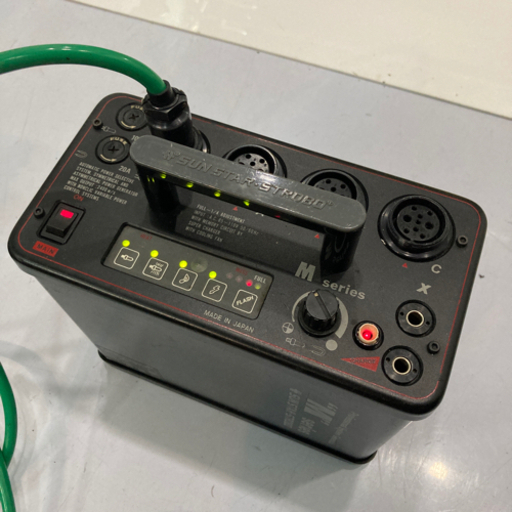 サンスターストロボ電源2400w(ジャンク)