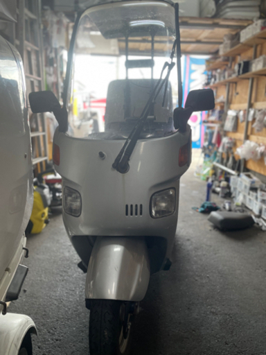 異音の修理しました。大型ボックス付　ｼﾙﾊﾞｰ全塗装　ジャイロキャノピー