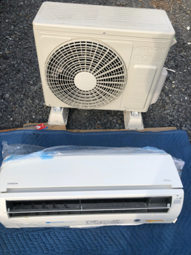 日立　6畳用冷暖房エアコン　取付込み