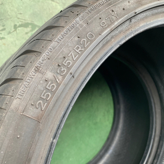 ドリ車に　タイヤ２本　255 35 20 片減り　パンク無しの画像