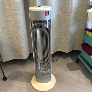 遠赤外線ヒーター　コイズミ　カーボンヒーターホワイト